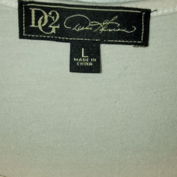 NWOT Embroidered Beige Top - Picture 3 of 8